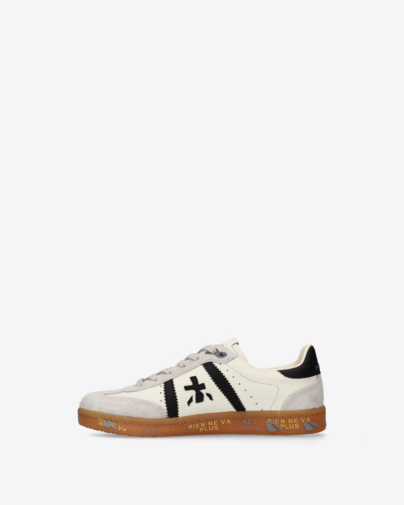 Bonnied 8123