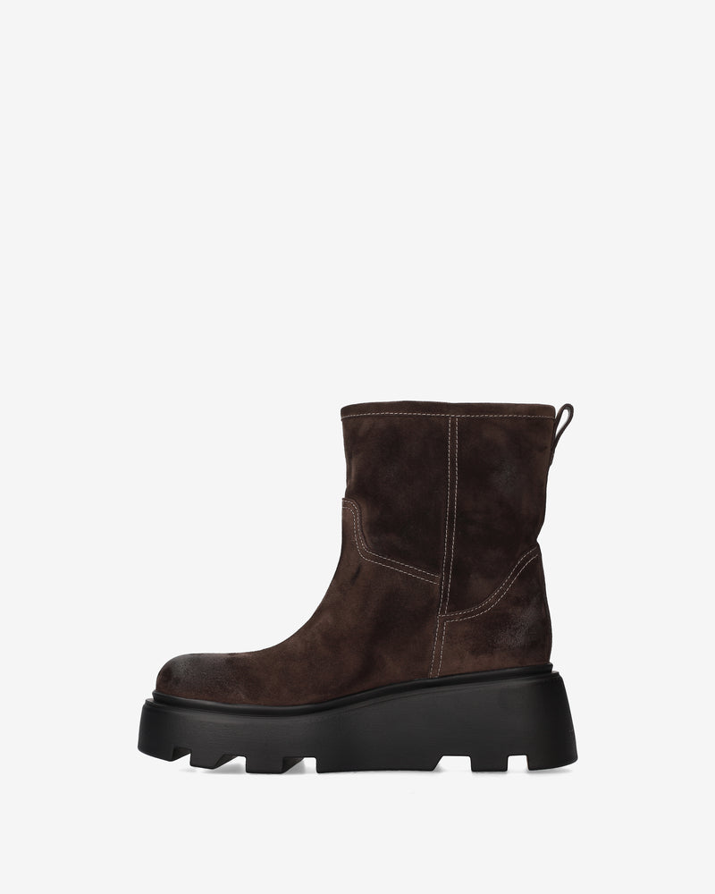 Split-leather ankle boots with a thick sole