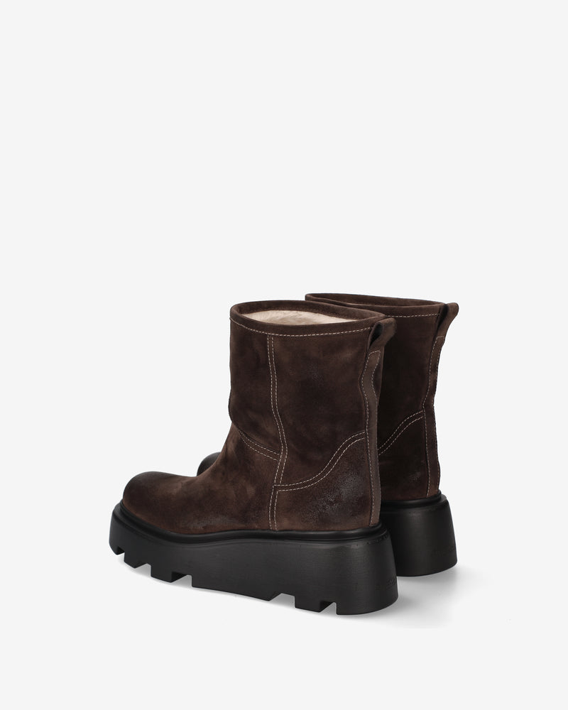Split-leather ankle boots with a thick sole
