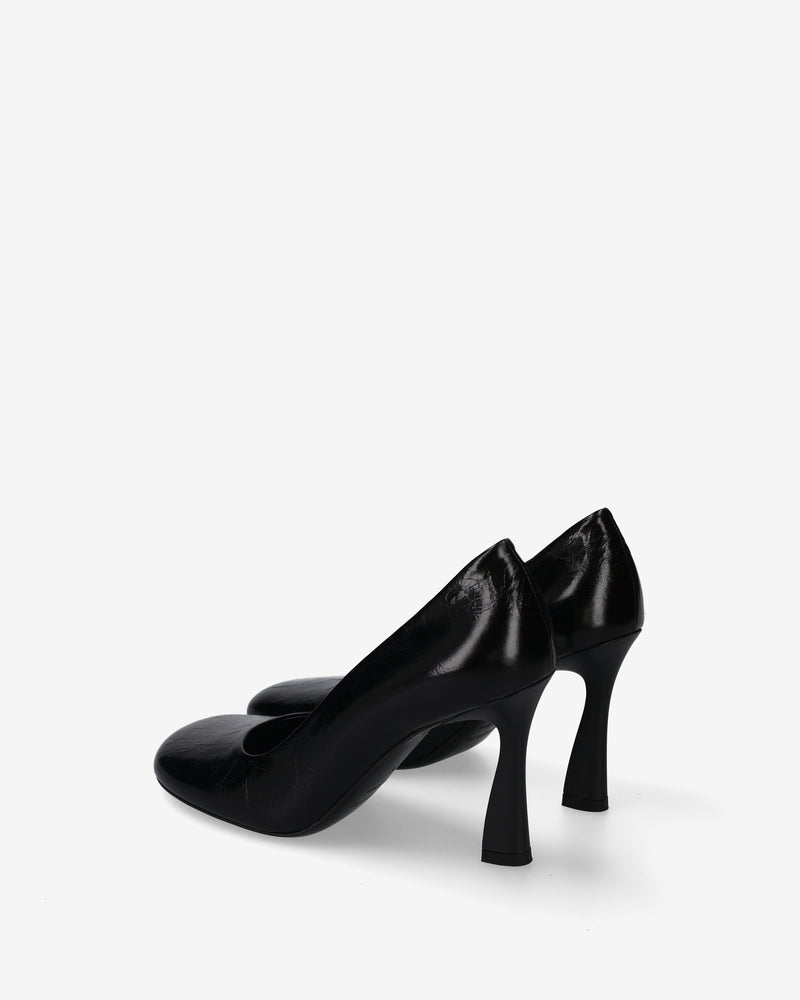 Décolleté in pelle con tacco scultoreo