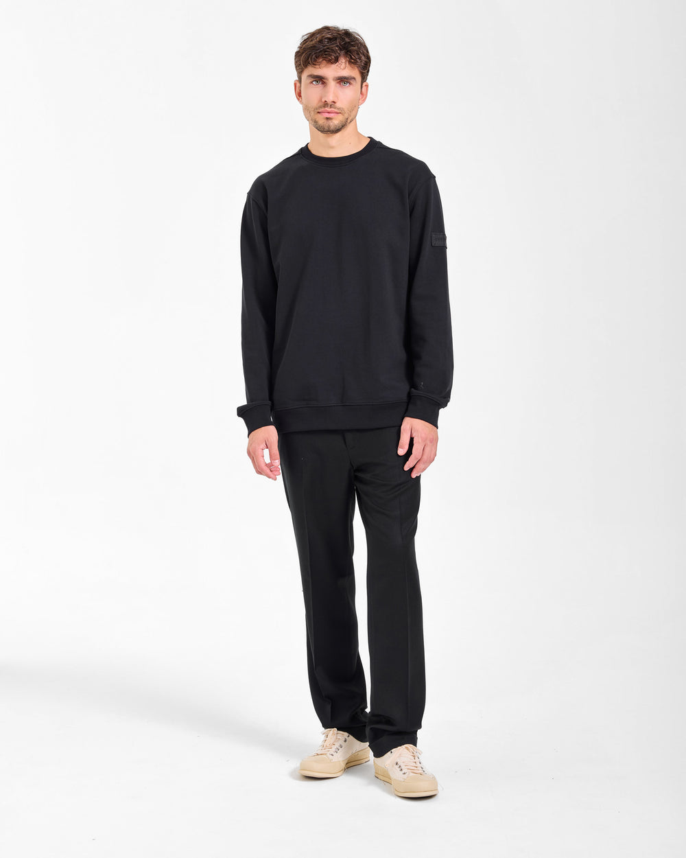Felpa Essential Black