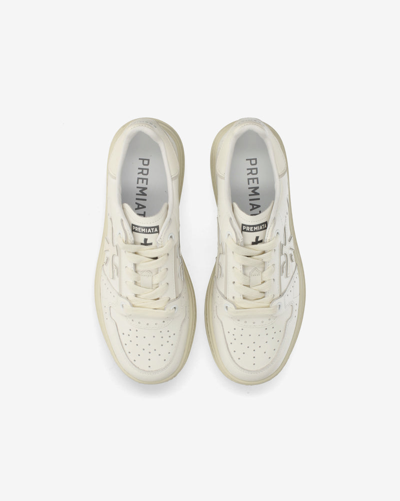 Quinnd 8215