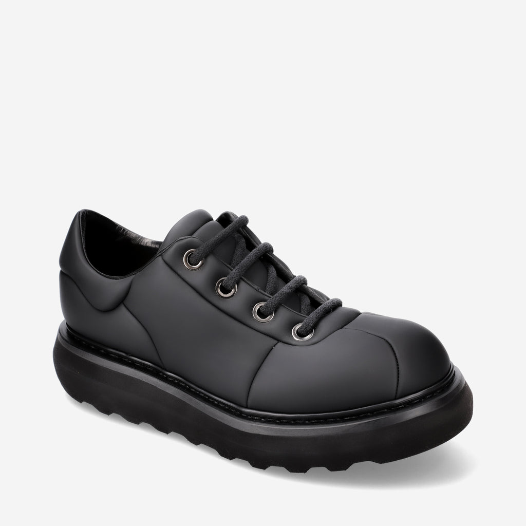 Cal shoes in rubberized fabric