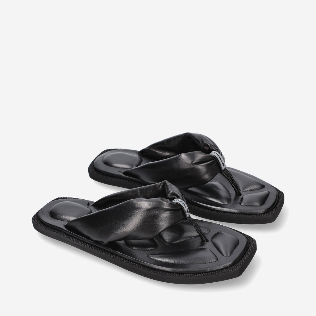 Padded Nappa leather Thong Sandals